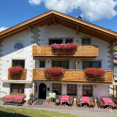 Gasthaus St. Valentin Chiusa Exterior photo